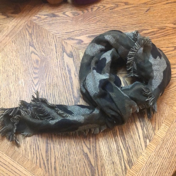 Long camp scarf - Picture 1 of 4